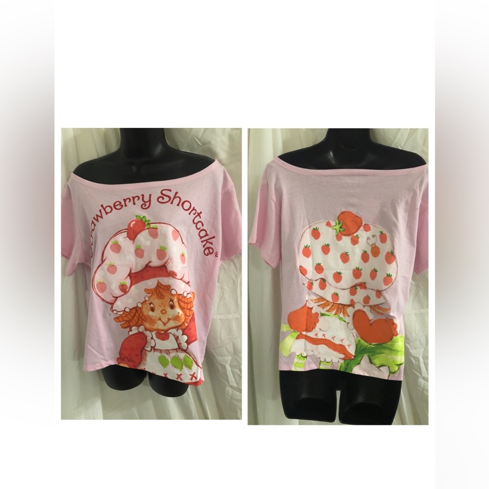 Strawberry shortcake wide neckline graphic print tee‎ shirt size large brand new